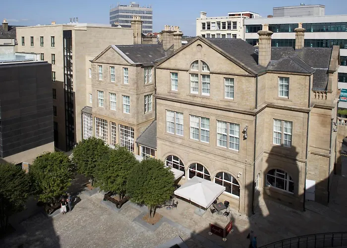 Leopold Hotel